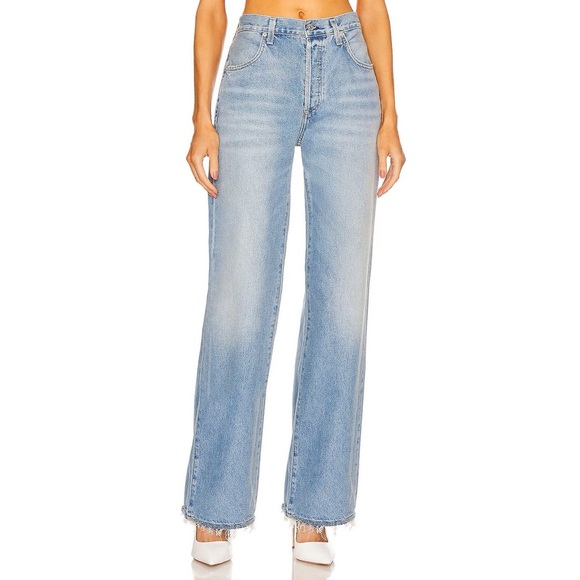 NWOT Citizens of Humanity Annina Jeans in Crescent Wide Leg Raw Hem Light Wash